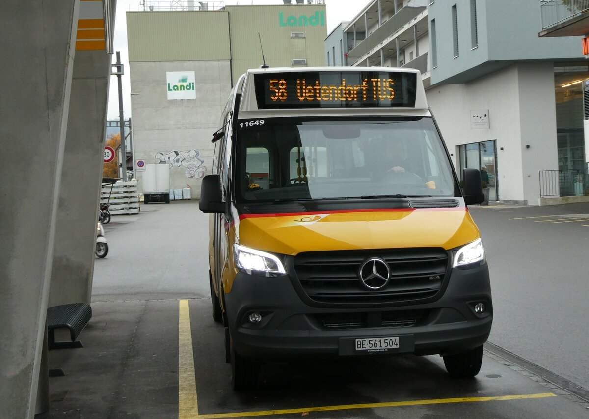 (230'894) - L�di, Uetendorf - BE 561'504 - Mercedes am 22. November 2021 beim Bahnhof Uetendorf