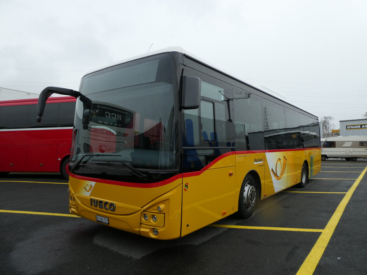 (231'021) - Fl�ck, Brienz - Nr. 27/BE 868'727 - Iveco am 28. November 2021 in Kerzers, Interbus
