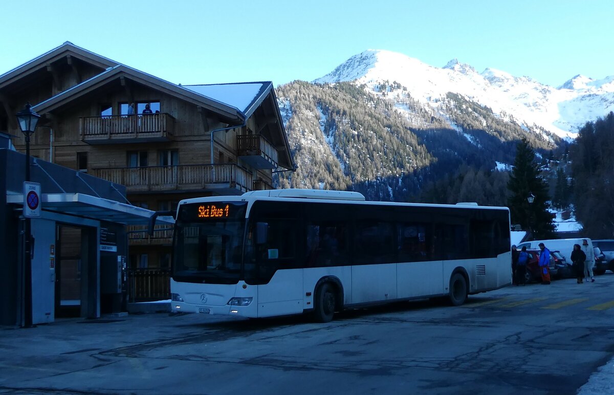 (232'136) - Buchard, Leytron - Nr. 70/VS 84'250 - Mercedes (ex MBC Morges Nr. 79) am 19. Januar 2022 in La Tzoumaz, T�l�cabine