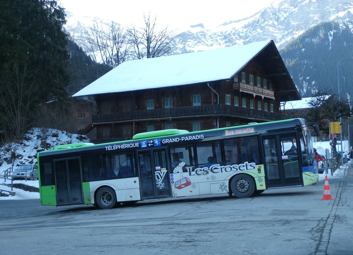 (232'447) - TPC Aigle - Nr. 450/VS 353'316 - Solaris (ex Nr. 17) am 29. Januar 2022 beim Bahnhof Champ�ry