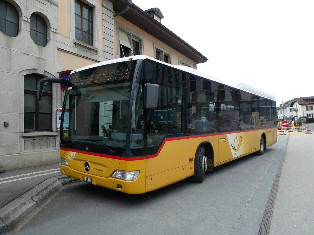 (232'668) - CarPostal Ouest - VD 335'330 - Mercedes am 6. Februar 2022 beim Bahnhof Del�mont