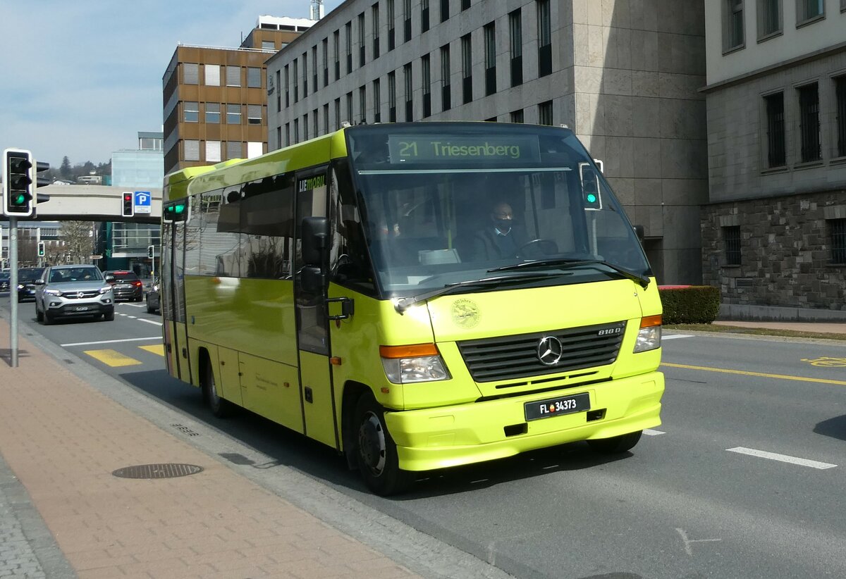 (233'540) - Sch�dler, Triesenberg - FL 34'373 - Mercedes/Kowex am 8. M�rz 2022 in Vaduz, Post