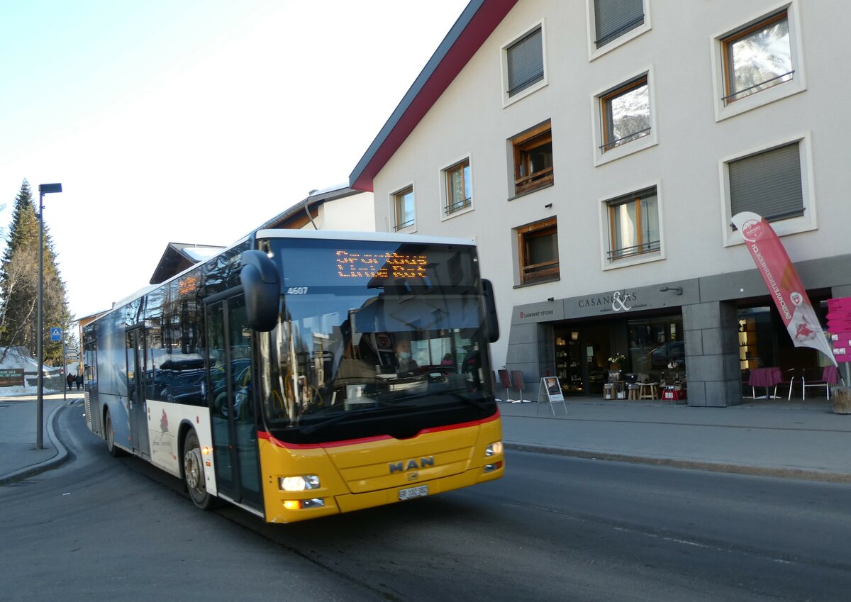 (233'617) - Bossi&Hemmi, Tiefencastel - GR 102'382 - MAN am 9. M�rz 2022 in Lenzerheide, Post