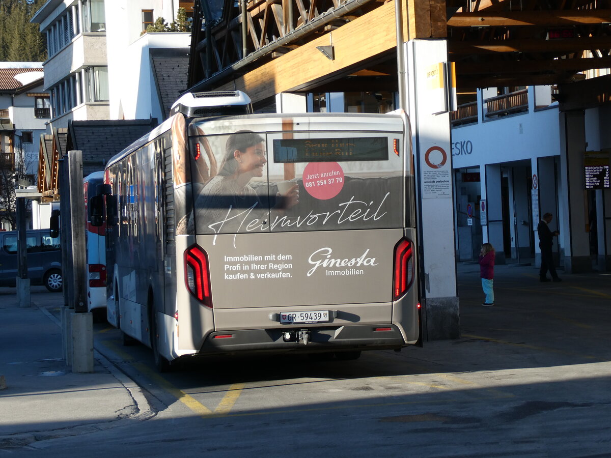 (233'626) - Bossi&Hemmi, Tiefencastel - GR 59'439 - MAN am 9. M�rz 2022 in Lenzerheide, Post