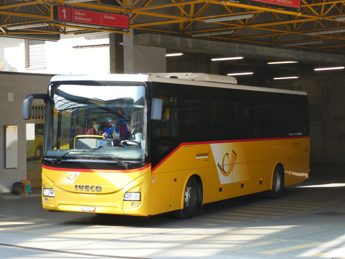 (233'745) - TpM, Mesocco - Nr. 17/GR 108'017 - Iveco am 11. M�rz 2022 in Thusis, Postautostation