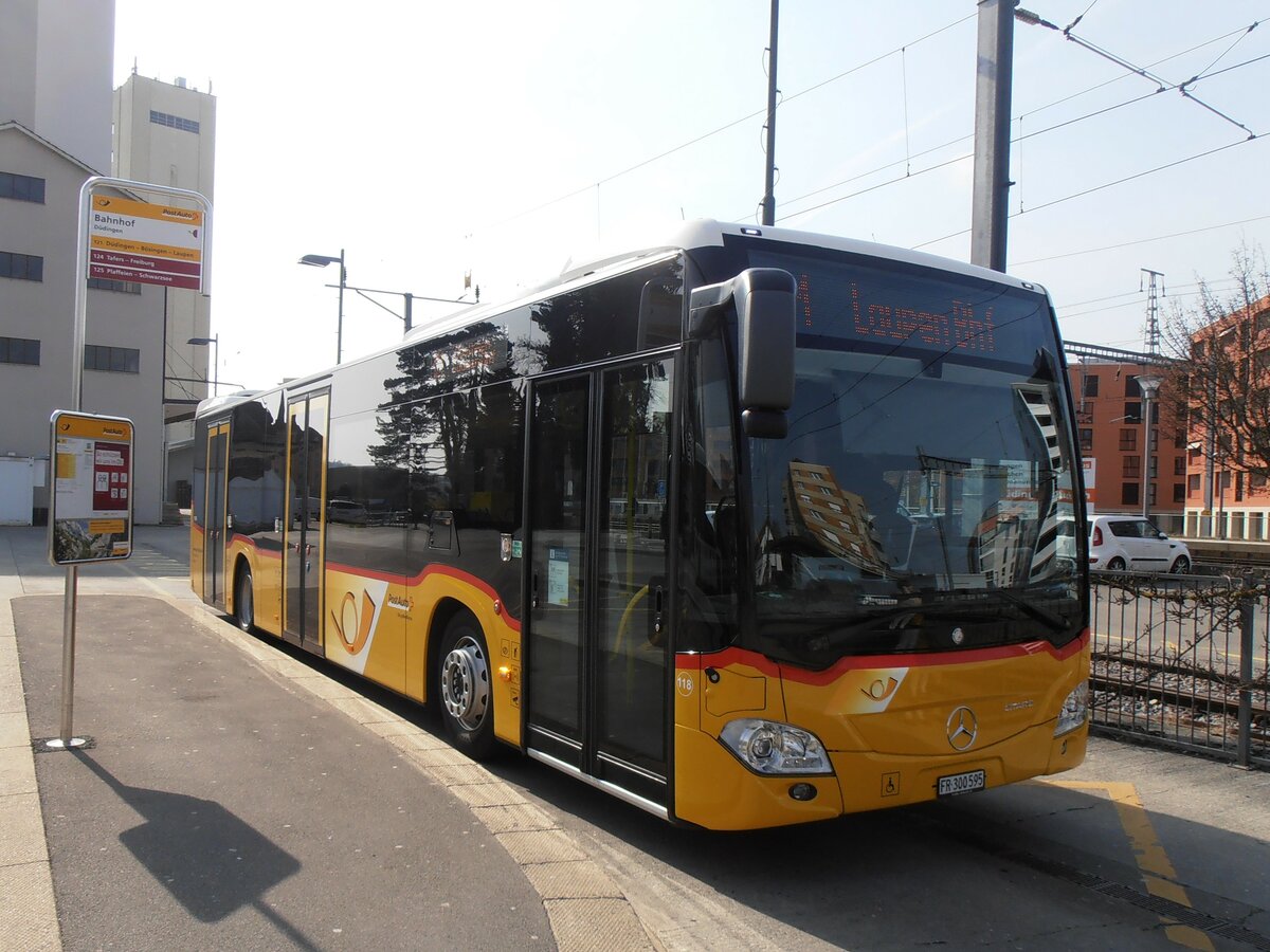 (233'836) - Wieland, Murten - Nr. 118/FR 300'595 - Mercedes am 12. M�rz 2022 beim Bahnhof D�dingen