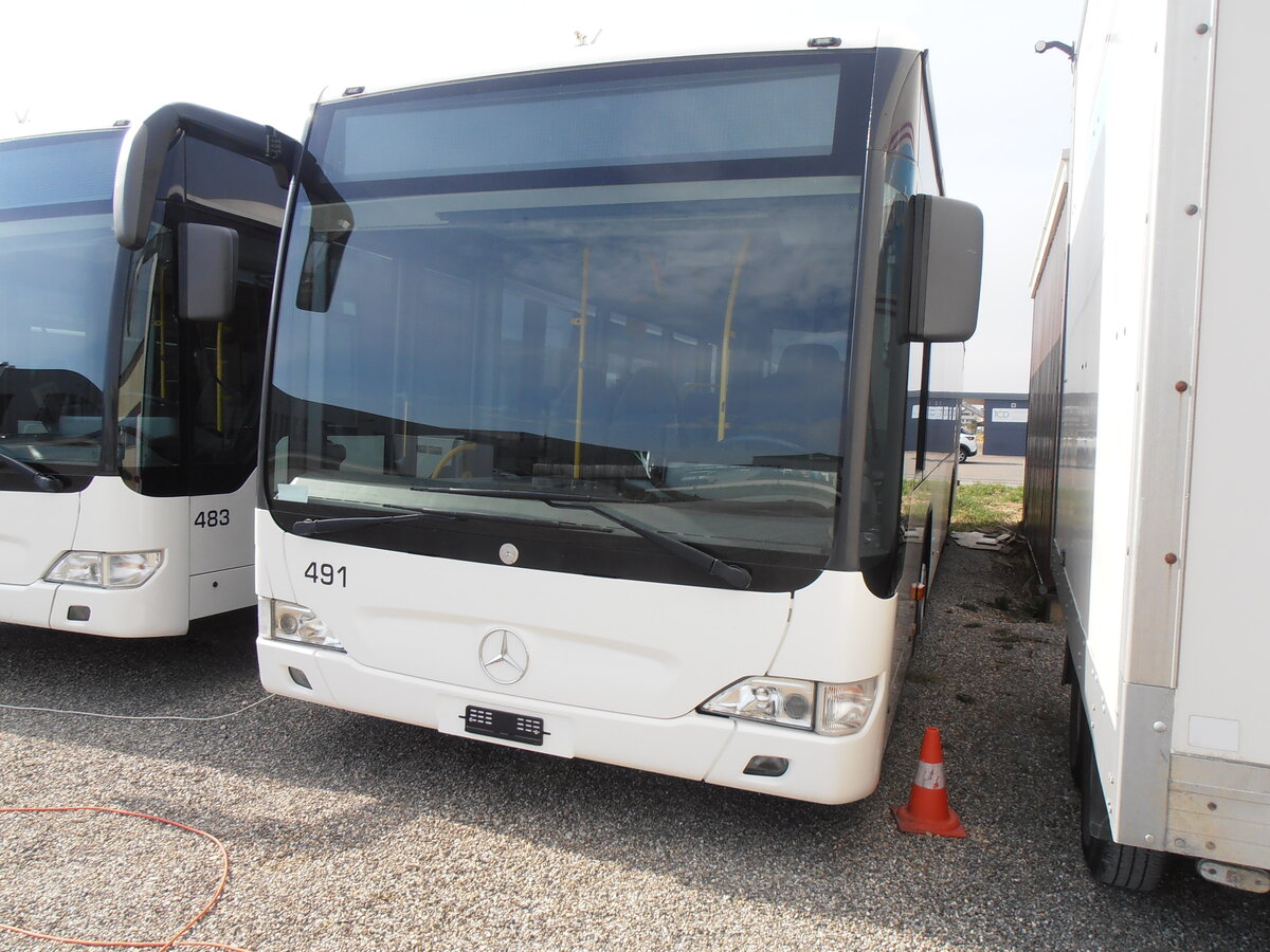 (233'893) - Intertours, Domdidier - Nr. 491 - Mercedes (ex Steiner, Ortschwaben Nr. 12) am 13. M�rz 2022 in Domdidier, Garage