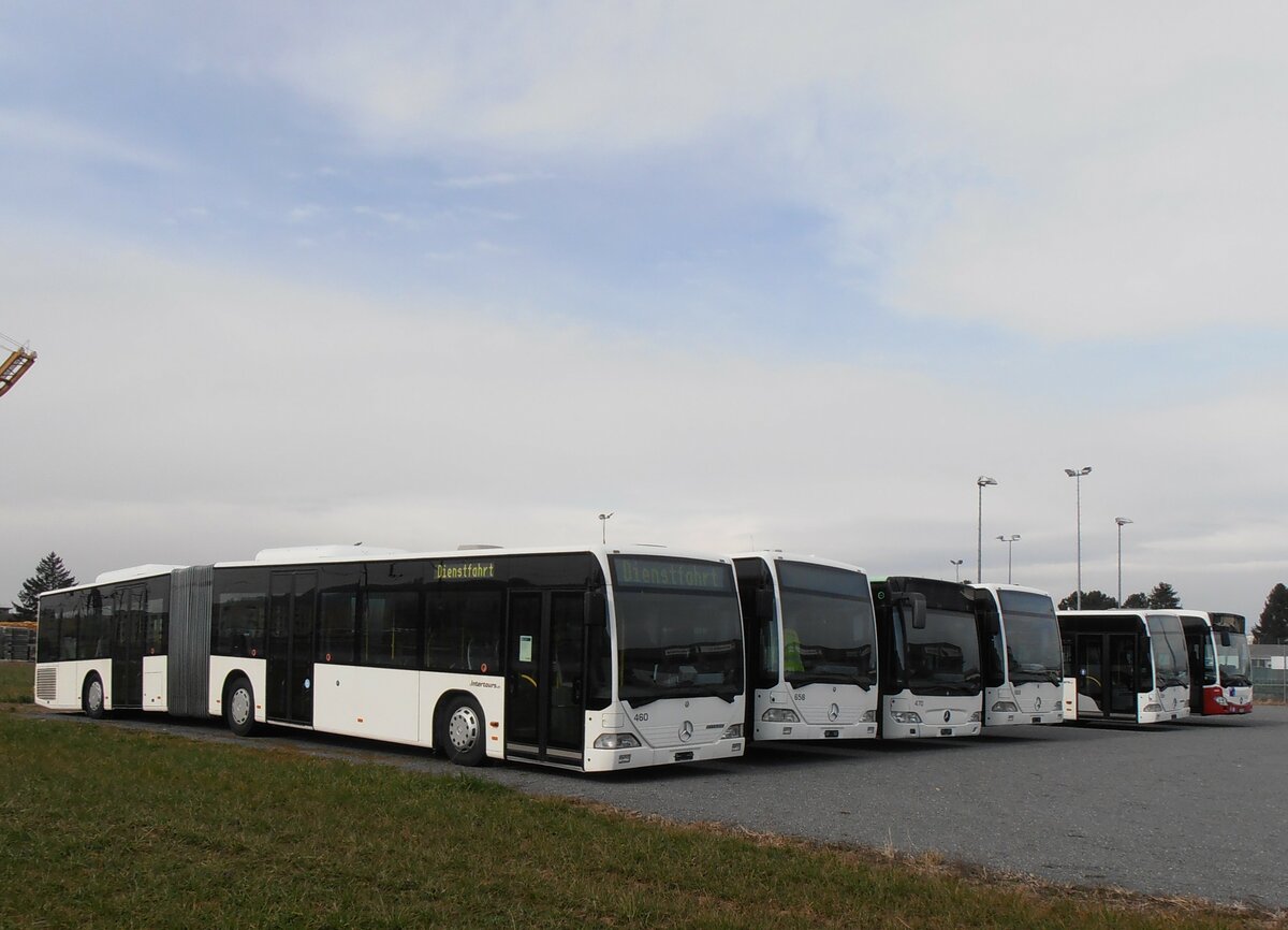 (233'900) - Intertours, Domdidier - Nr. 460 - Mercedes (ex Nr. 204; ex Nr. 1; ex ARAG Ruswil; ex Schneider, Ermenswil Nr. 7) am 13. M�rz 2022 in Domdidier, Garage