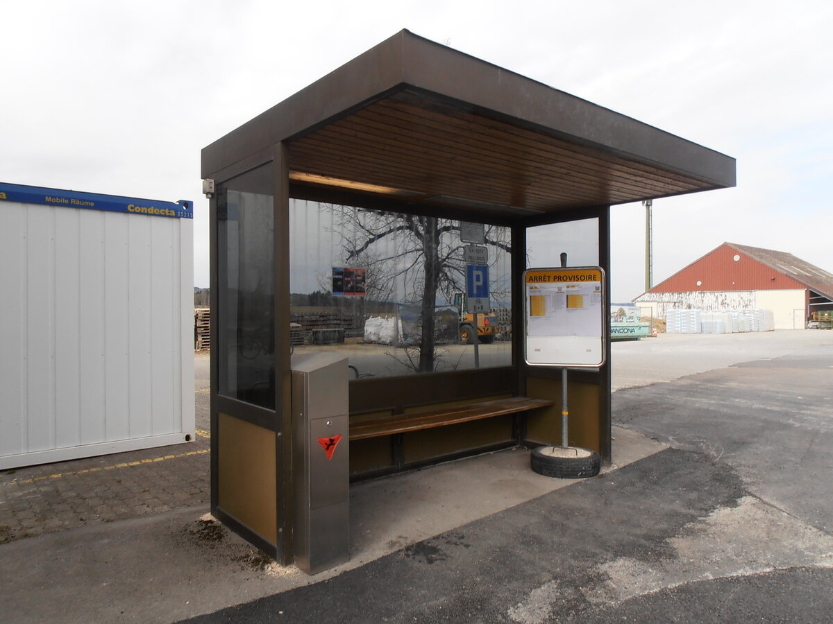 (233'915) - Prov. PostAuto-Haltestelle am 13. M�rz 2022 in M�zi�res, Station