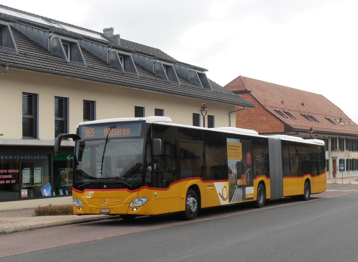 (233'930) - CarPostal Ouest - VD 578'143 - Mercedes am 13. M�rz 2022 in M�zi�res, Village