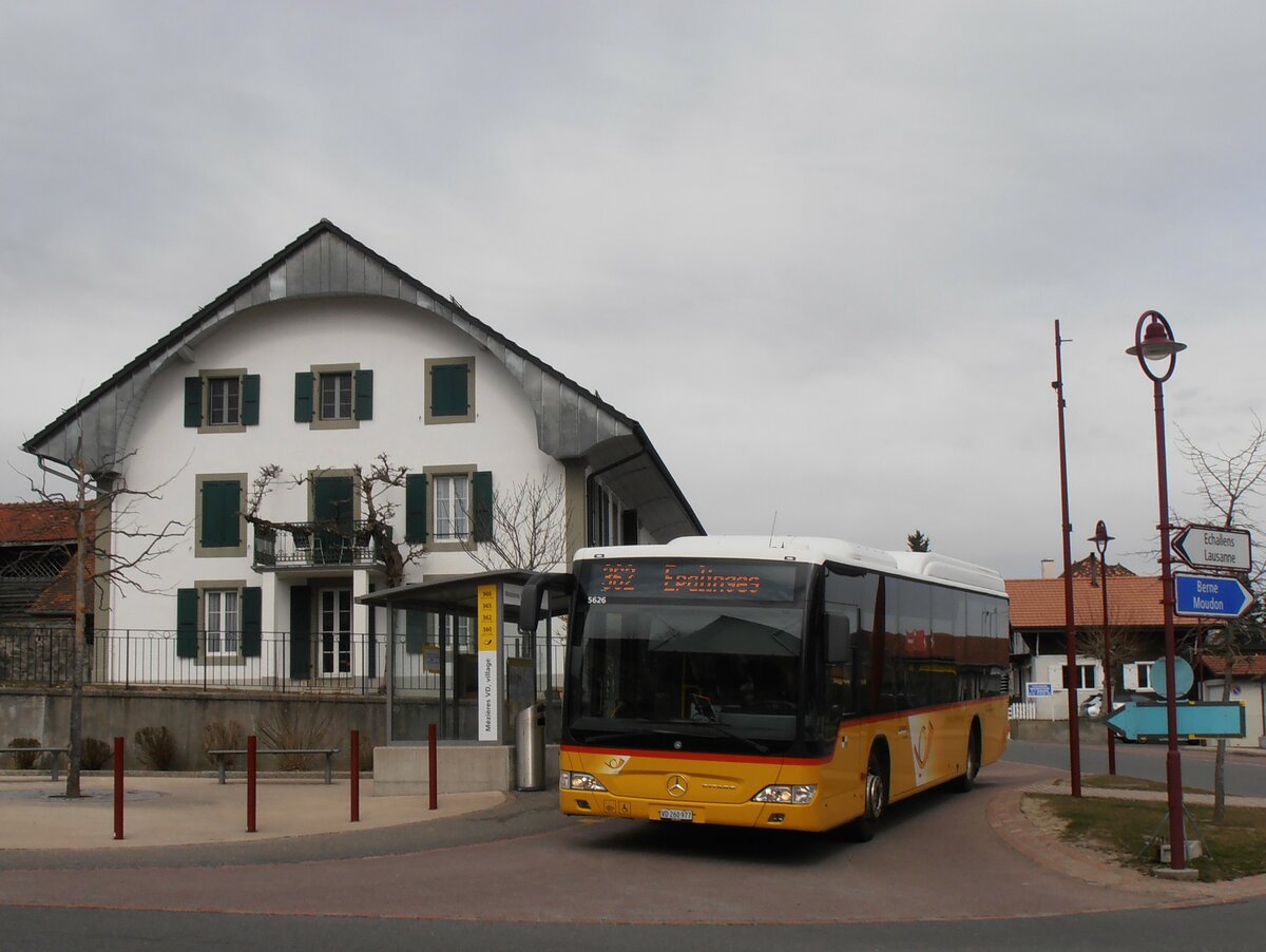 (233'934) - CarPostal Ouest - VD 260'977 - Mercedes (ex Faucherre, Moudon) am 13. M�rz 2022 in M�zi�res, Village