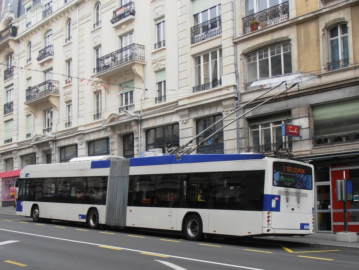 (233'942) - TL Lausanne - Nr. 838 - Hess/Hess Gelenktrolleybus am 13. M�rz 2022 beim Bahnhof Lausanne
