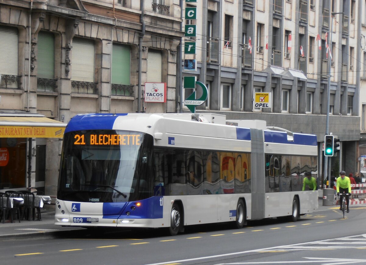 (233'960) - TL Lausanne - Nr. 809/VD 593'706 - Hess/Hess Gelenktrolleybus am 13. M�rz 2022 beim Bahnhof Lausanne