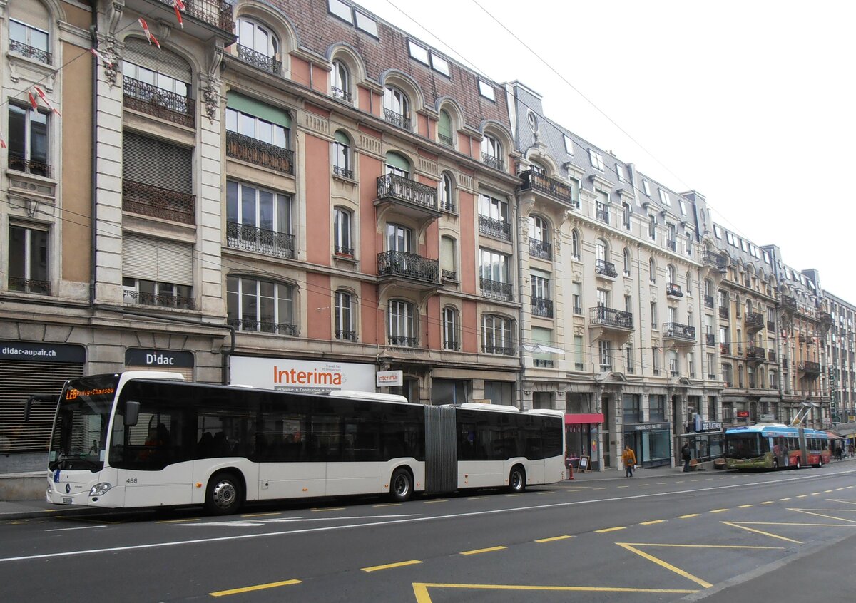 (233'967) - Intertours, Domdidier - Nr. 468/FR 300'468 - Mercedes (ex Nr. 201) am 13. M�rz 2022 beim Bahnhof Lausanne (Einsatz TL)
