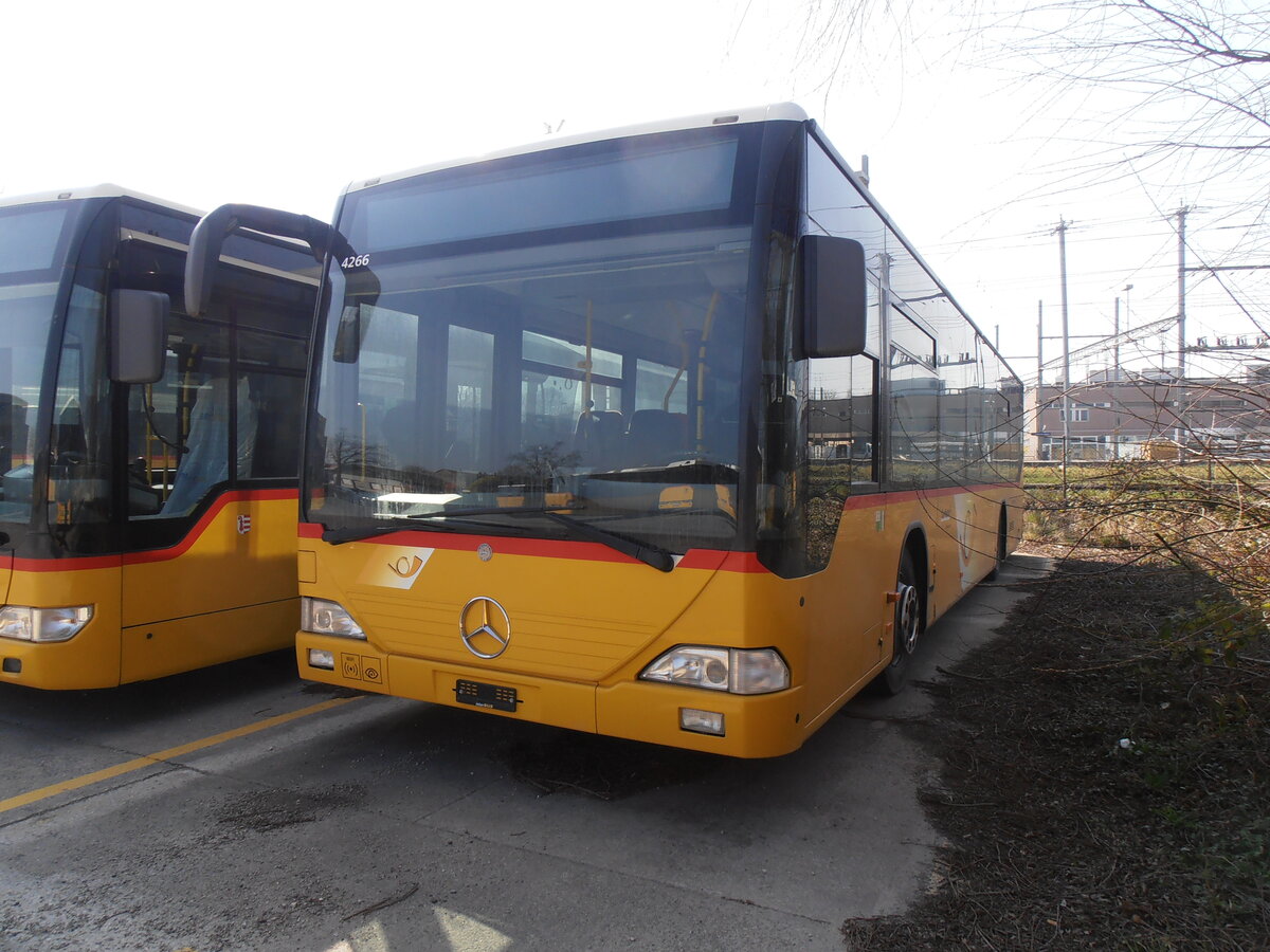 (234'006) - CarPostal Ouest - (VD 290'485) - Mercedes (ex Geinoz, Yverdon) am 20. M�rz 2022 in Yverdon, Garage