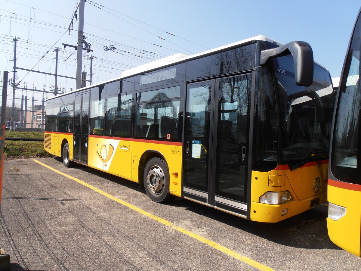 (234'015) - CarPostal Ouest - (VD 570'809) - Mercedes (ex SAPJV, L'Isle Nr. 13) am 20. M�rz 2022 in Yverdon, Garage