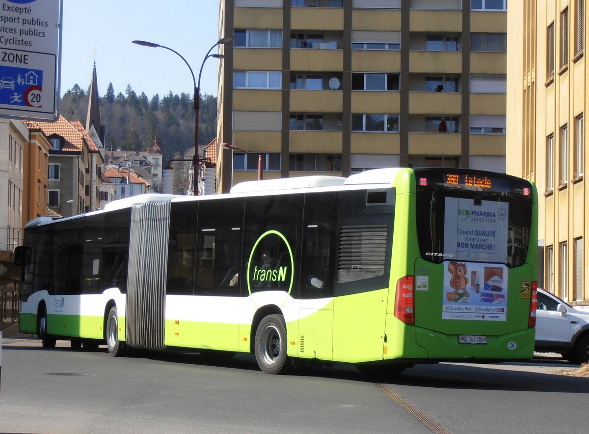 (234'096) - transN, La Chaux-de-Fonds - Nr. 386/NE 146'386 - Mercedes am 26. M�rz 2022 beim Bahnhof La Chaux-de-Fonds