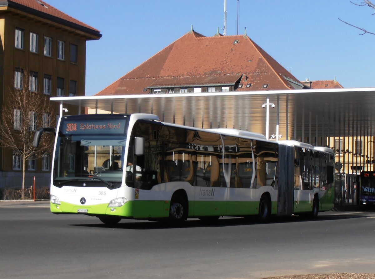 (234'100) - transN, La Chaux-de-Fonds - Nr. 385/NE 146'385 - Mercedes am 26. M�rz 2022 beim Bahnhof La Chaux-de-Fonds