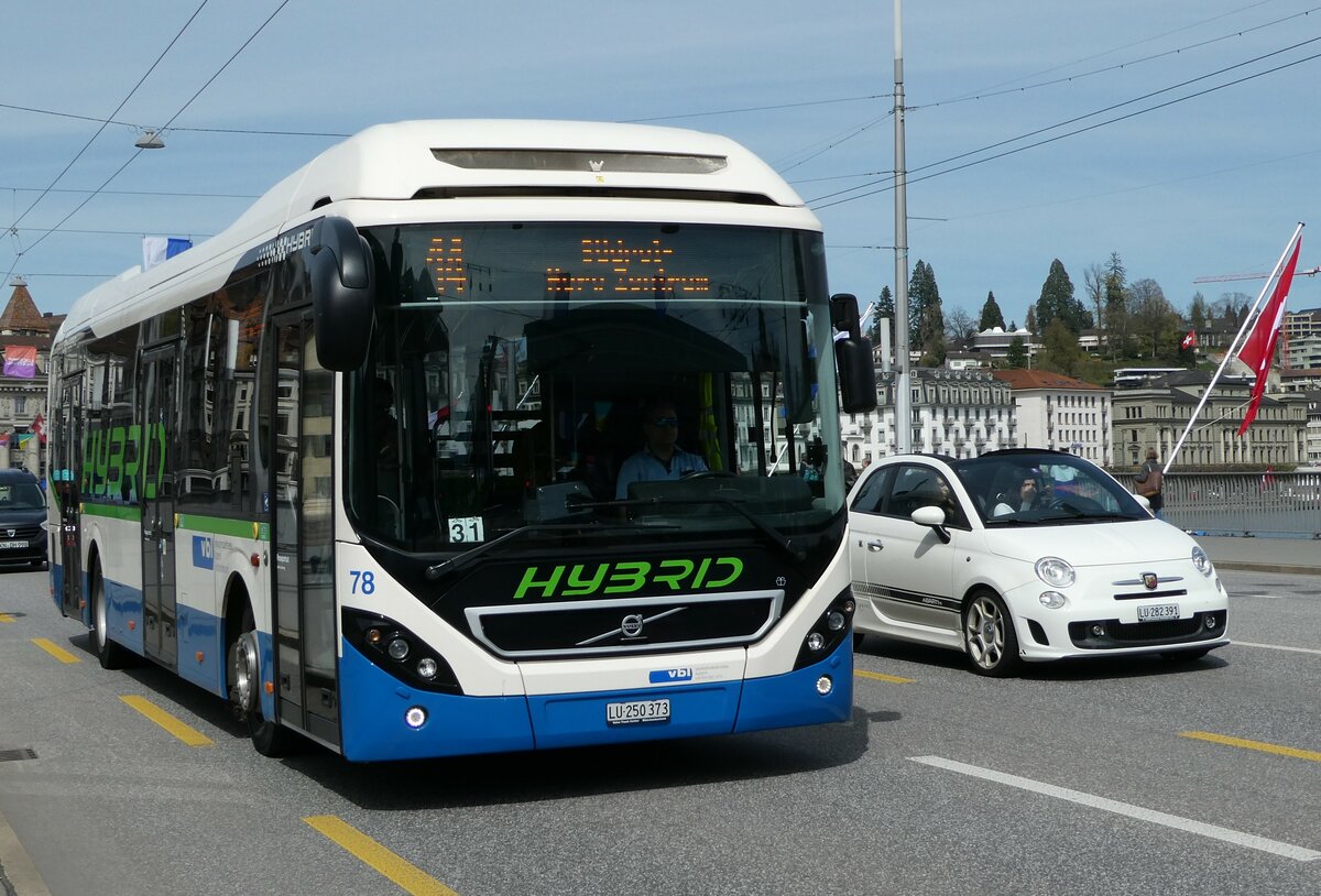 (234'439) - VBL Luzern - Nr. 78/LU 250'373 - Volvo am 11. April 2022 in Luzern, Bahnhofbr�cke
