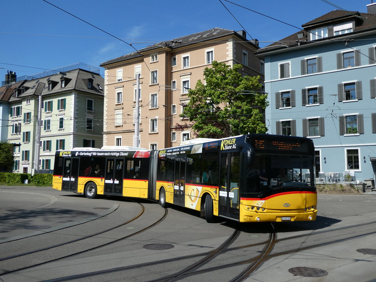 (235'078) - Stutz, Jonen - Nr. 300/AG 300'165 - Solaris am 2. Mai 2022 beim Bahnhof Z�rich-Wiedikon