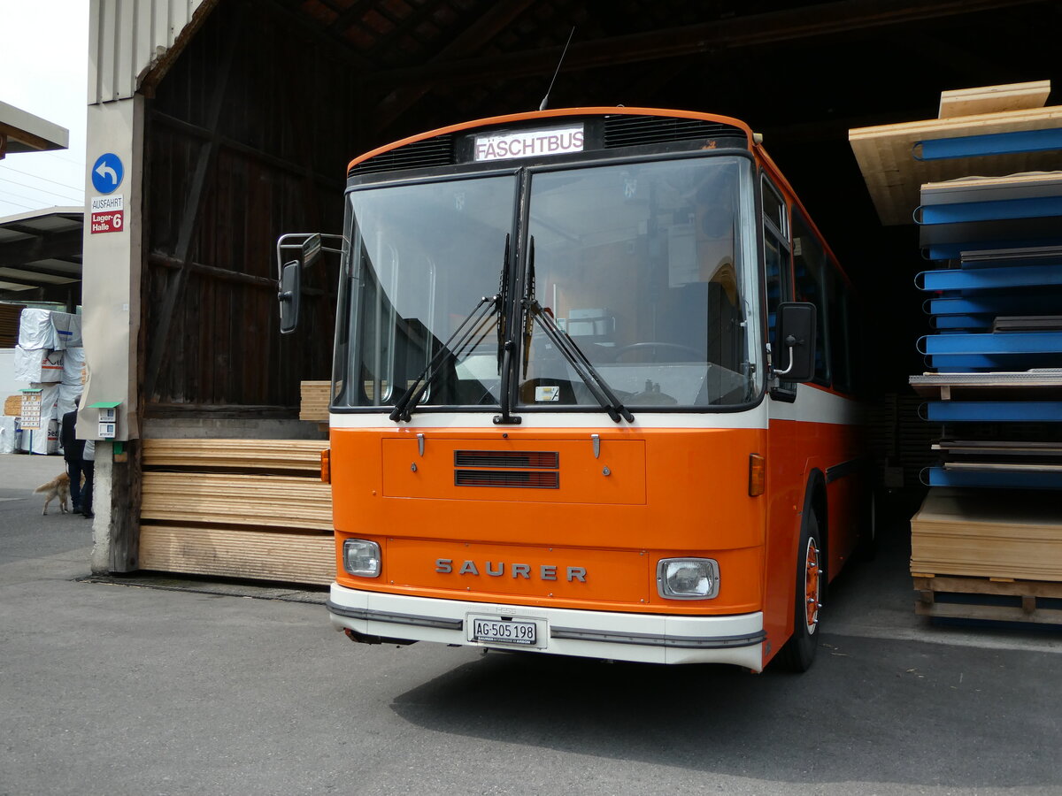 (235'363) - Mangold, Oberengstringen - AG 505'198 - Saurer/Hess (ex RhV Altst�tten Nr. 45) am 7. Mai 2022 in Attikon, Wegm�ller