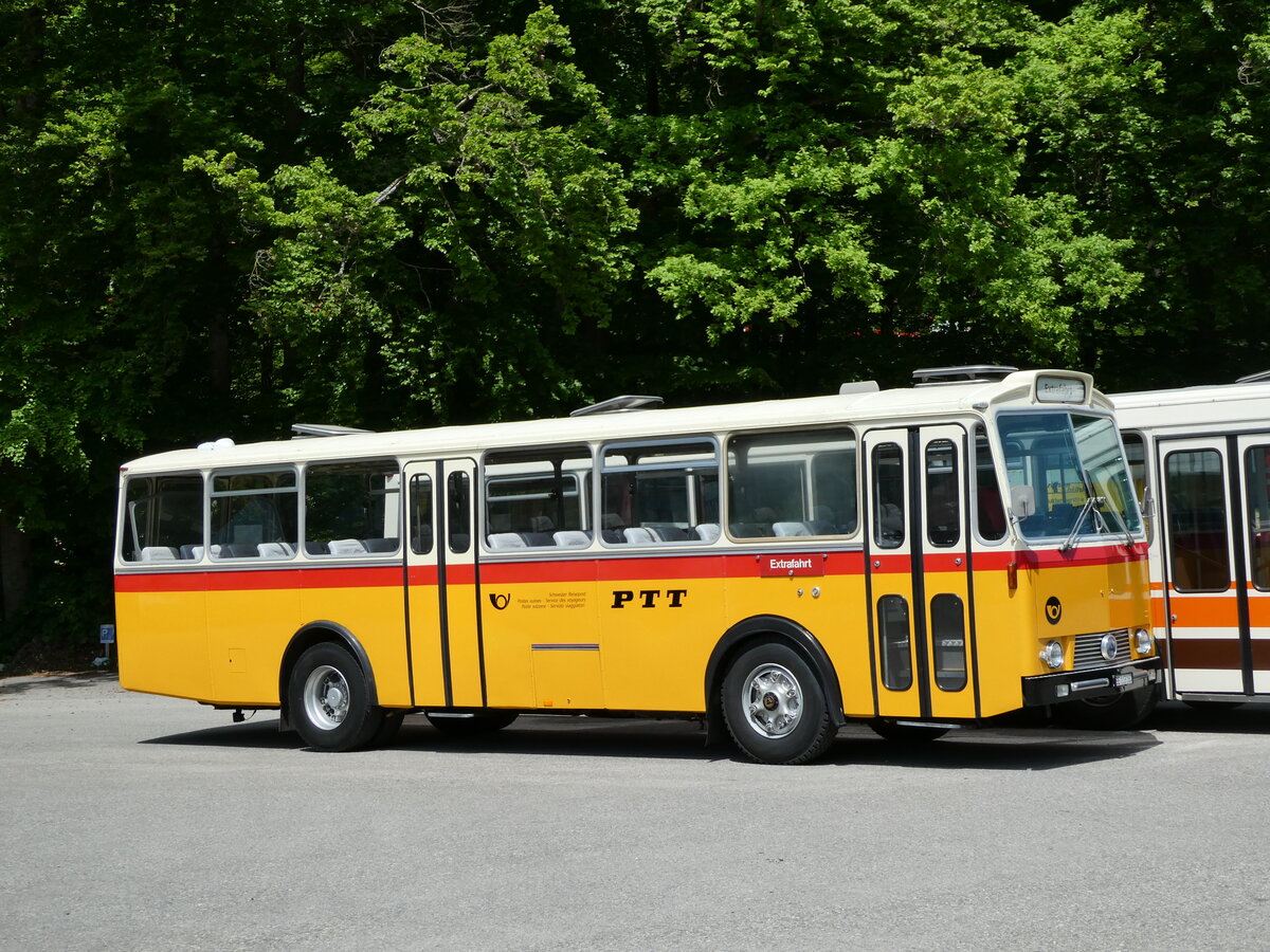 (235'633) - Gast, Reutigen - BE 113'160 - Saurer/T�scher (ex HPTrans, Thusis; ex Mauerhofer, Worb; ex Erni, Schupfart Nr. 3; ex P 24'636) am 15. Mai 2022 in Burgdorf, �kihof Ziegelgut