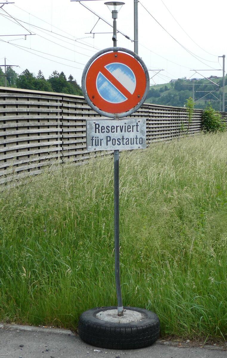 (236'097) - Reserviert f�r Postauto am 22. Mai 2022 beim Bahnhof Reichenbach