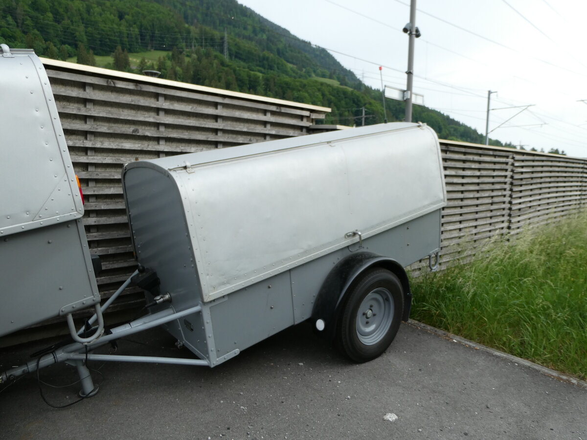 (236'101) - PostAuto Bern - BE 186'986 - Hess/PTT Gep�ckanh�nger (ex Portenier, Adelboden Nr. 2; ex Geiger, Adelboden Nr. 2; ex P 2795) am 22. Mai 2022 beim Bahnhof Reichenbach