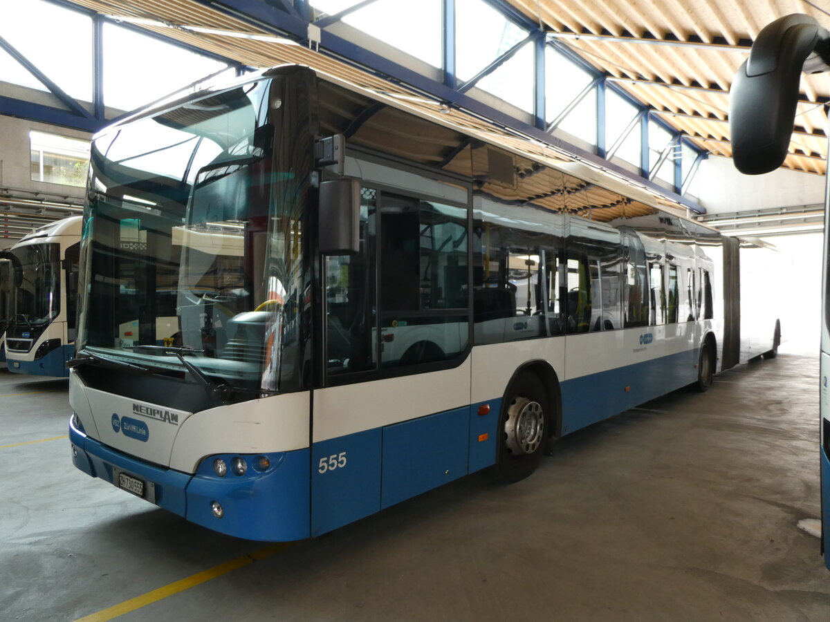 (236'432) - VBZ Z�rich - Nr. 555/ZH 730'555 - Neoplan am 28. Mai 2022 in Z�rich, Garage Hardau
