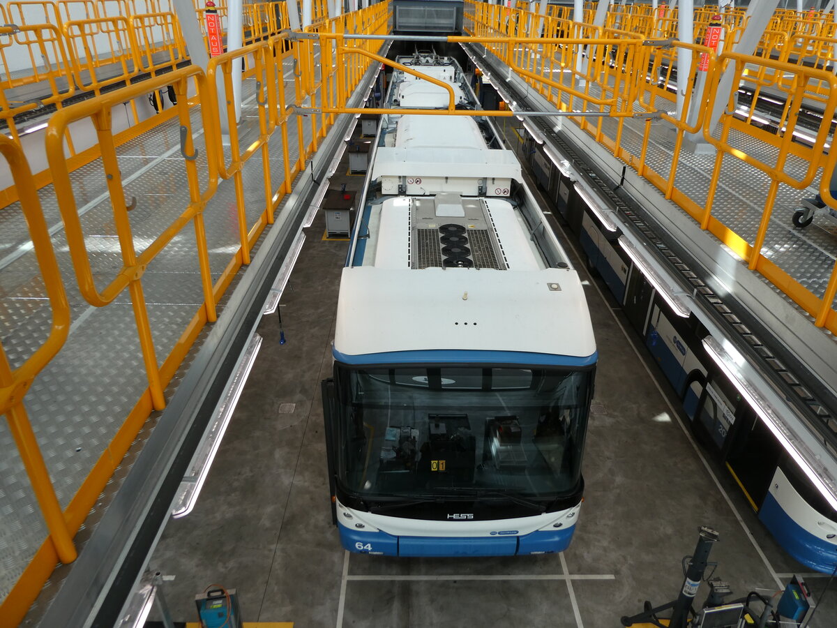 (236'458) - VBZ Z�rich - Nr. 64 - Hess/Hess Doppelgelenktrolleybus am 28. Mai 2022 in Z�rich, Garage Hardau