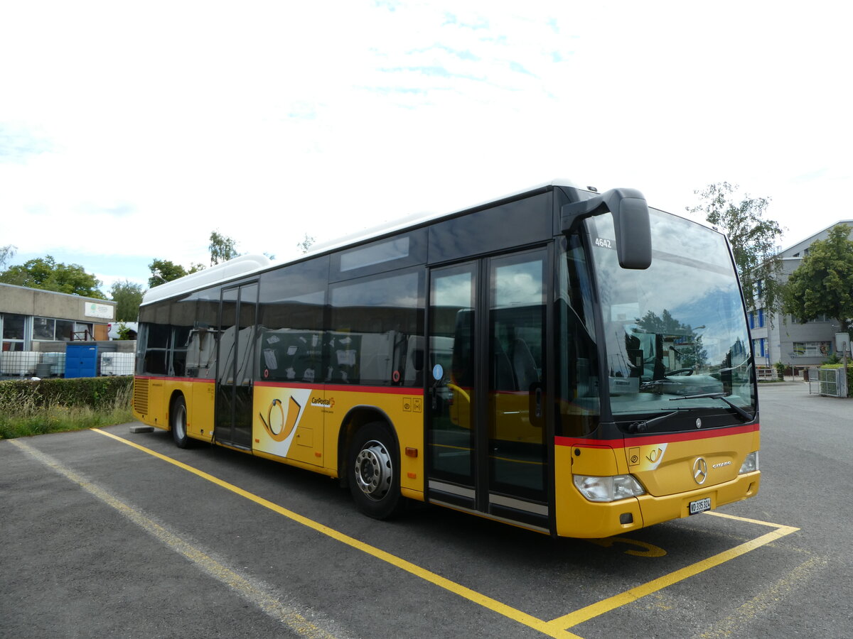 (236'954) - CarPostal Ouest - VD 335'324 - Mercedes am 6. Juni 2022 in Yverdon, Garage
