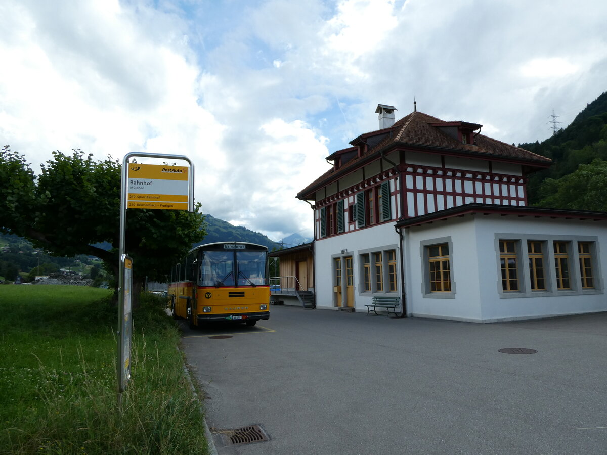 (237'500) - Bachmann, Nieder�nz - Nr. 5/BE 271 - Saurer/T�scher (ex W�thrich, Ursenbach; ex Sch�rch, Gutenburg Nr. 5; ex Engeloch, Riggisberg Nr. 5; ex P 25'668) am 25. Juni 2022 beim Bahnhof M�lenen