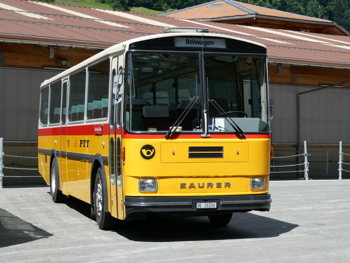 (237'595) - Schmid, Th�rishaus - BE 26'206 - Saurer/T�scher (ex P 24'244) am 26. Juni 2022 in M�lenen, Kanderarena