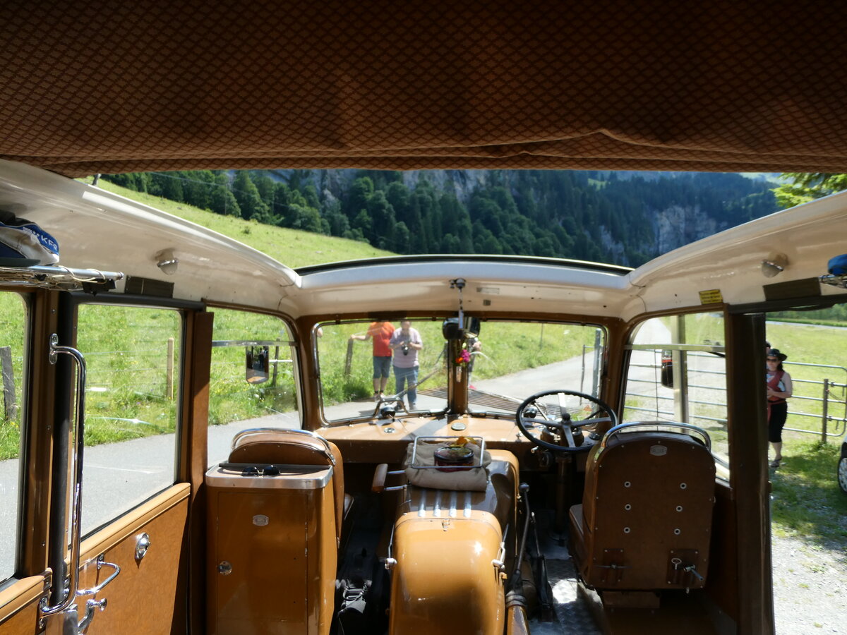 (237'617) - Schmid, Th�rishaus - Nr. 3/BE 26'760 - Saurer/Gangloff (ex Geiger, Adelboden Nr. 3) am 26. Juni 2022 in Kiental, Tschingelsee (Innenaufnahme)