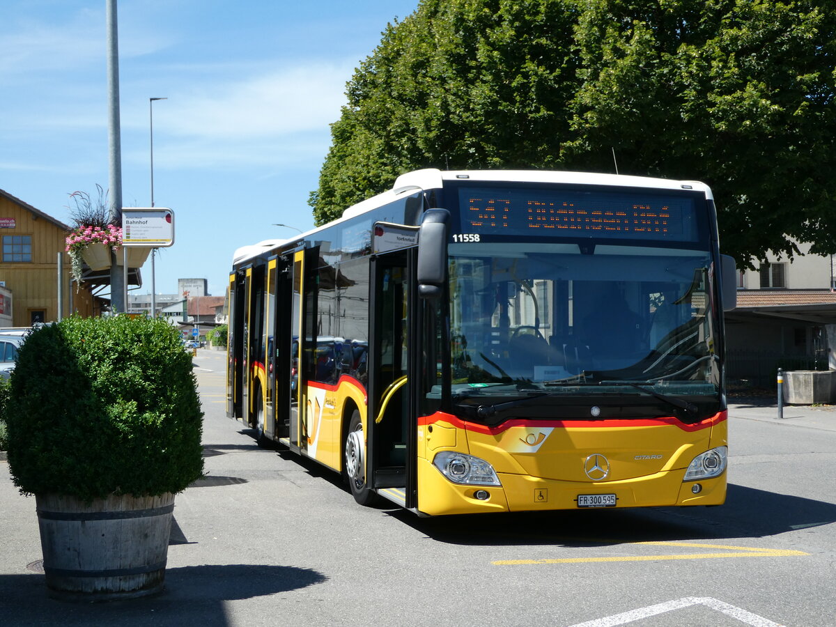 (237'859) - Wieland, Murten - Nr. 118/FR 300'595 - Mercedes am 3. Juli 2022 beim Bahnhof Murten