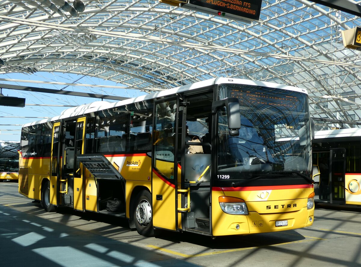 (238'209) - PostAuto Graub�nden - GR 179'709 - Setra am 17. Juli 2022 in Chur, Postautostation