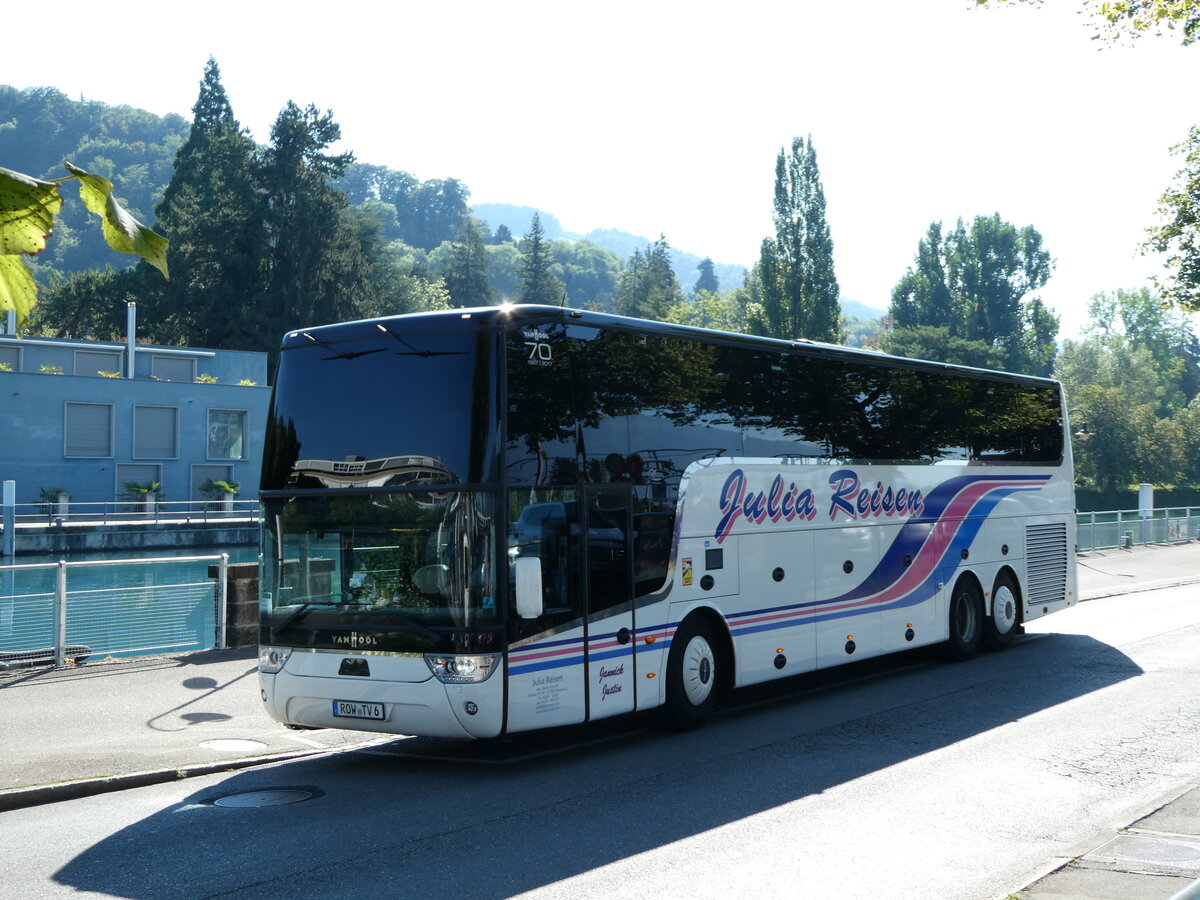 (238'976) - Aus Deutschland: Julia Reisen, Rotenburg - ROW-TV 6 - Van Hool am 9. August 2022 bei der Schiffl�ndte Thun