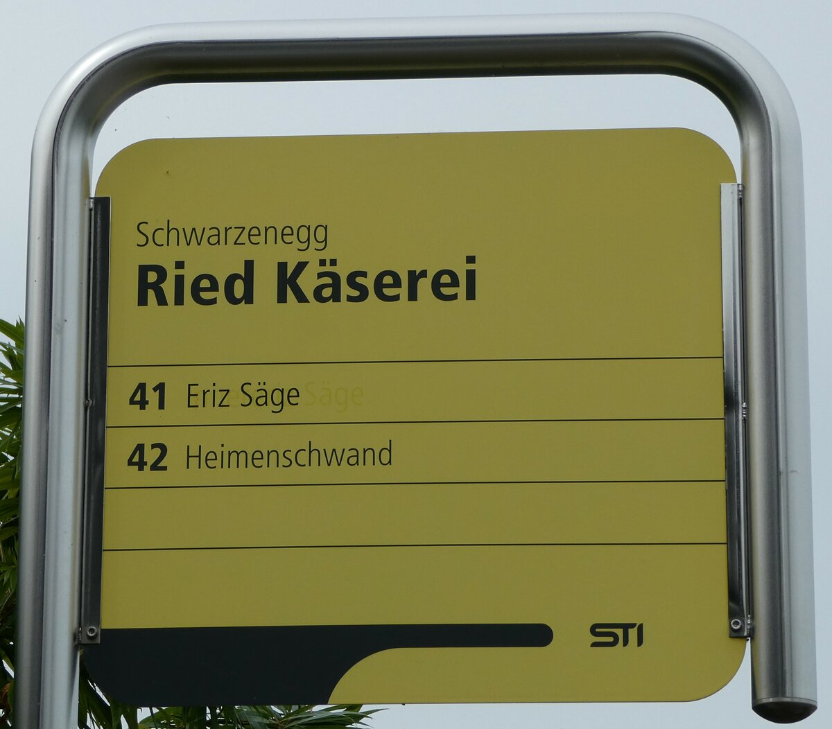 (239'047) - STI-Haltestellenschild - Schwarzenegg, Ried K�serei - am 14. August 2022