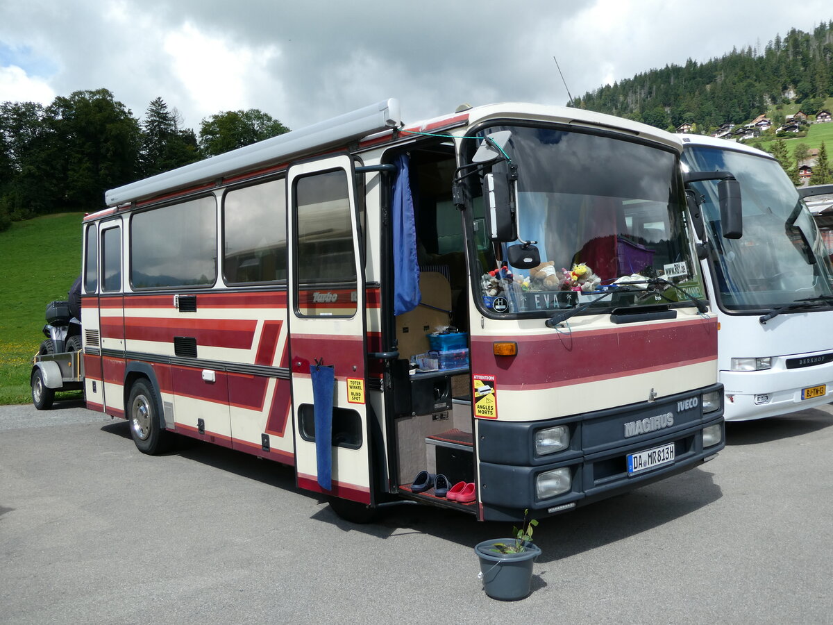 (239'204) - Aus Deutschland: St�bner, B�ttelborn - DA-MR 813H - Magirus-Iveco am 20. August 2022 in Wildhaus, Munzenriet
