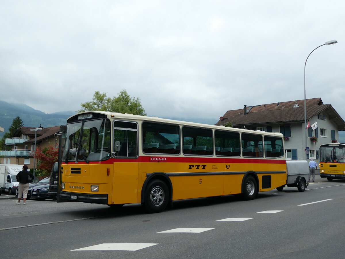 (239'794) - Schmid, Th�rishaus - BE 26'206 - Saurer/T�scher (ex P 24'244) am 28. August 2022 in Giswil, Hotel Bahnhof