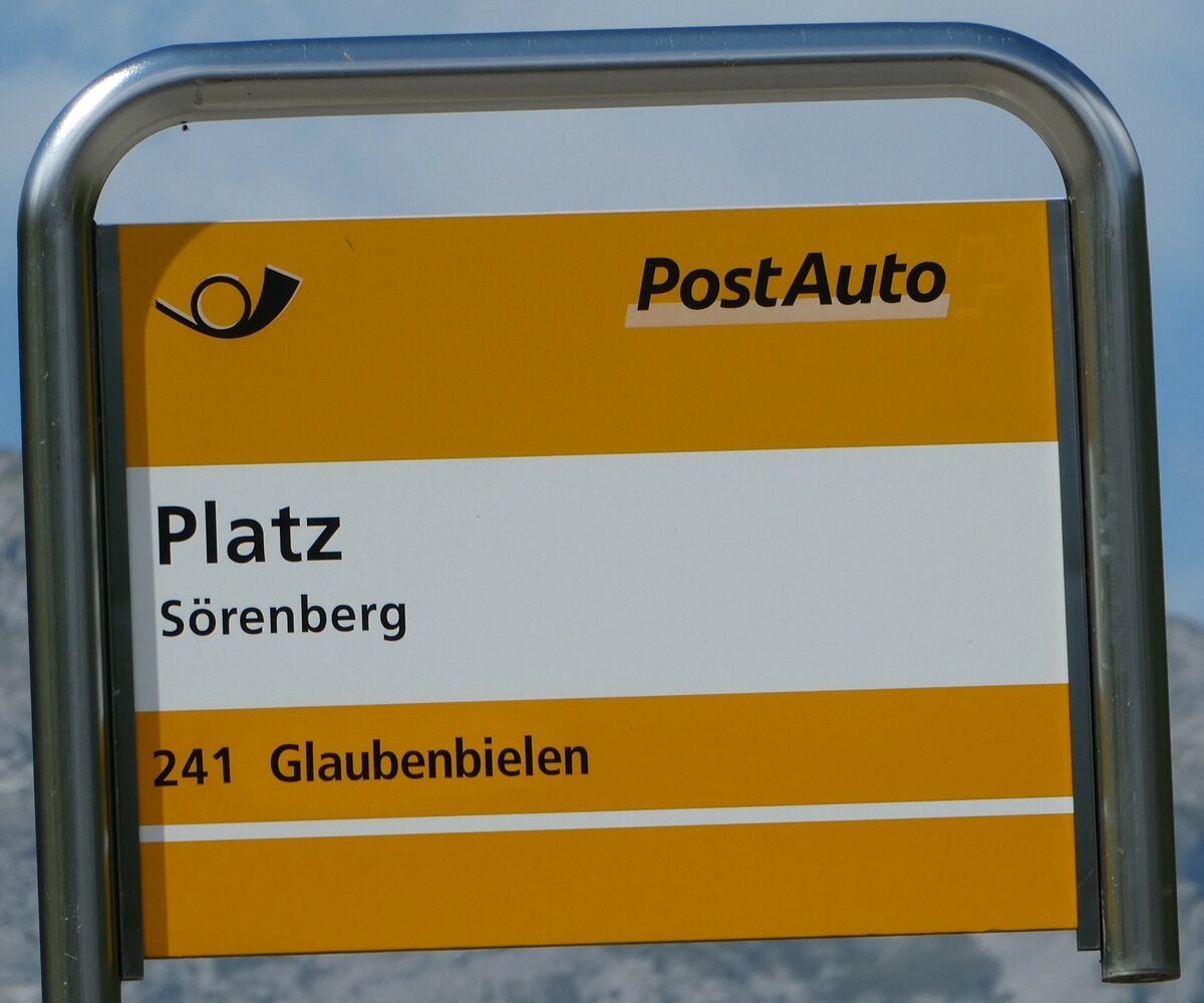 (239'847) - PostAuto-Haltestellenschild - S�renberg, Platz - am 28. August 2022