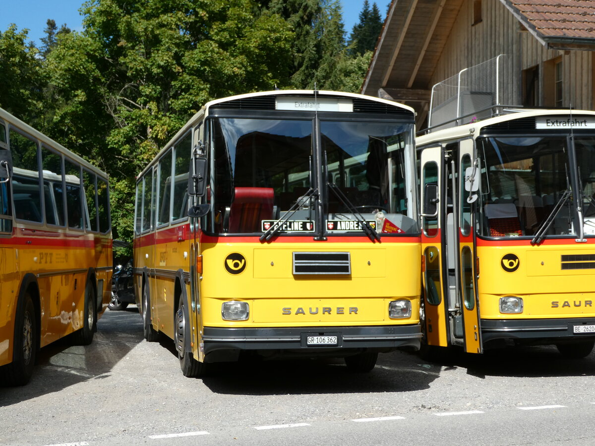 (239'865) - Ackermann, Landquart - GR 106'362 - Saurer/R&J (ex F�ssler, Unteriberg; ex Sch�rch, Gutenburg Nr. 6; ex P 24'358) am 28. August 2022 in Schwarzenegg, Restaurant Kreuz