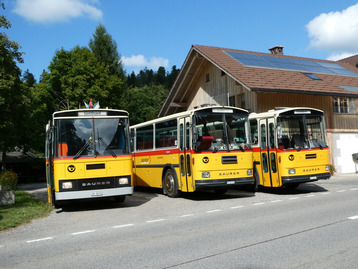 (239'879) - Roth, Z�rich - SH 36'376 - Saurer/T�scher (ex Looser, Elm; ex Mattli, Wassen) am 28. August 2022 in Schwarzenegg, Restaurant Kreuz