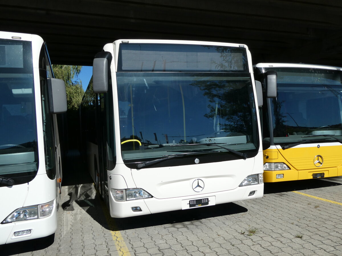 (240'037) - Interbus, Yverdon - Nr. 221 - Mercedes (ex VBL Luzern Nr. 158) am 11. September 2022 in Kerzers, Murtenstrasse