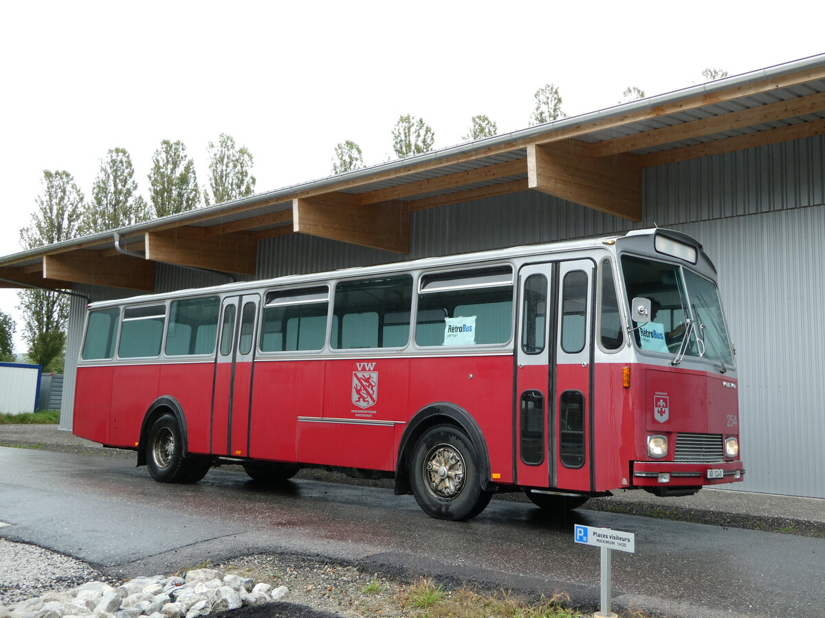(240'158) - VW Winterthur (R�trobus) - Nr. 254/VD 1240 - Volvo/T�scher (ex Zivilschutz, Winterthur; ex VW Winterthur Nr. 254) am 24. September 2022 in Moudon, R�trobus