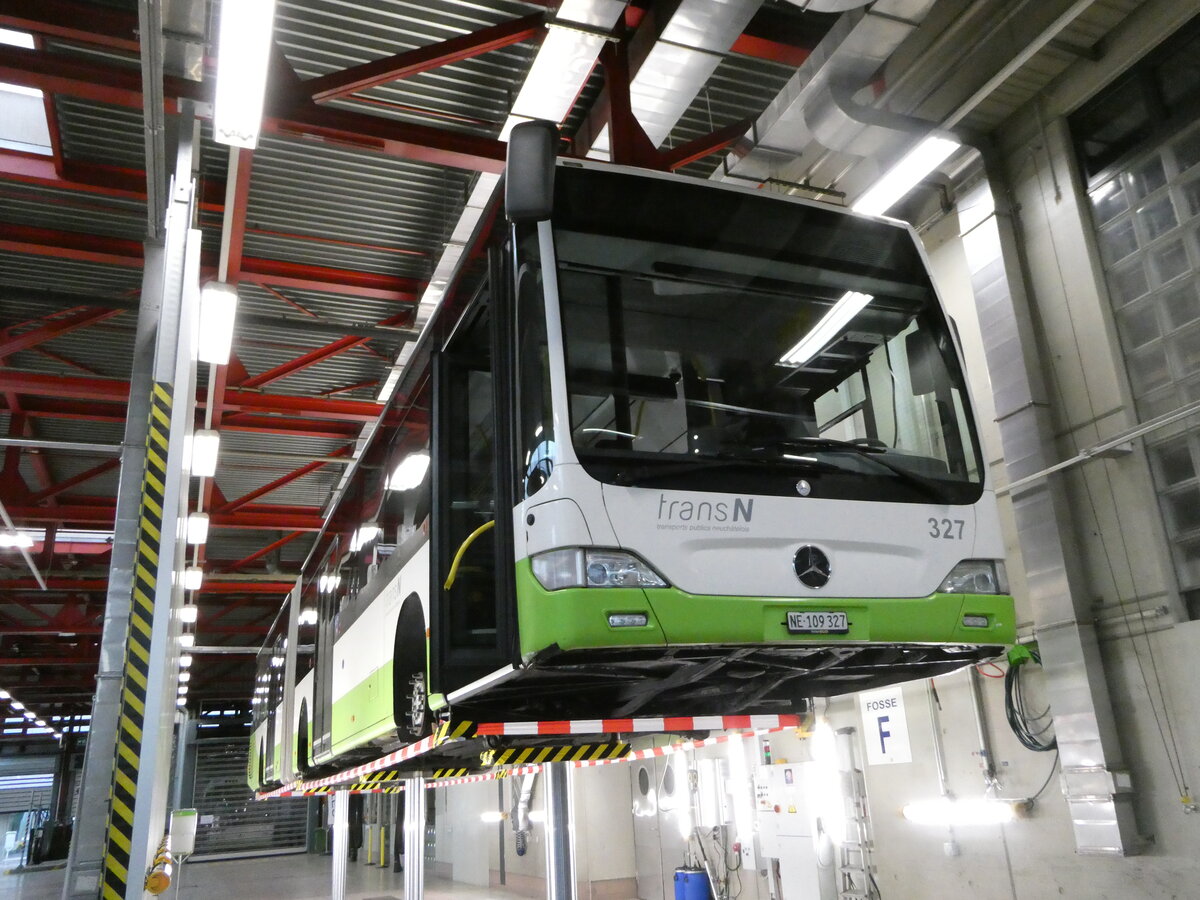 (240'367) - transN, La Chaux-de-Fonds - Nr. 327/NE 109'327 - Mercedes am 1. Oktober 2022 in La Chaux-de-Fonds, D�p�t