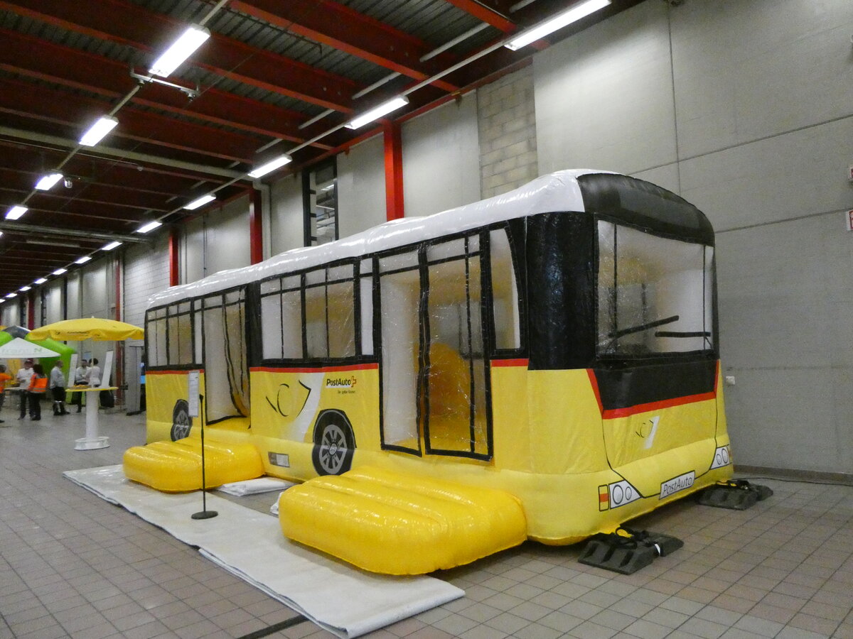 (240'401) - H�pf-PostAuto am 1. Oktober 2022 in La Chaux-de-Fonds, D�p�t transN