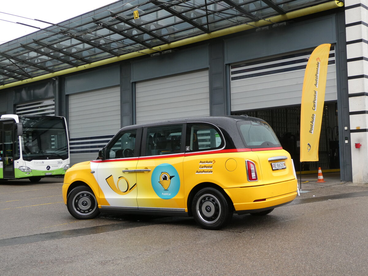 (240'408) - PostAuto Bern - BE 866'261 - LEVC-London-Taxi am 1. Oktober 2022 in La Chaux-de-Fonds, D�p�t transN