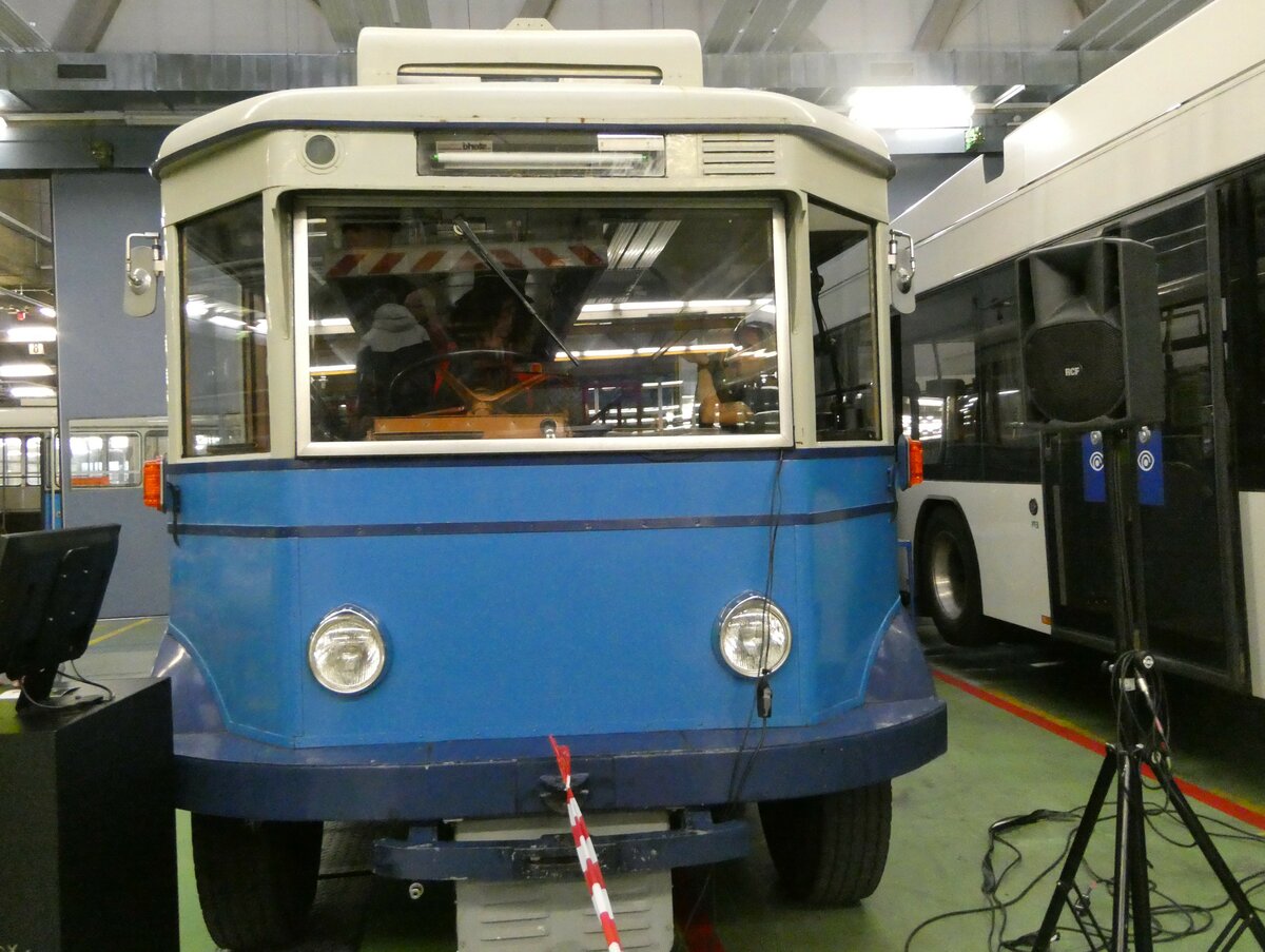 (240'441) - TL Lausanne - Nr. 2 - FBW/Eggli Trolleybus (ex Nr. 3) am 1. Oktober 2022 in Lausanne, D�p�t Borde