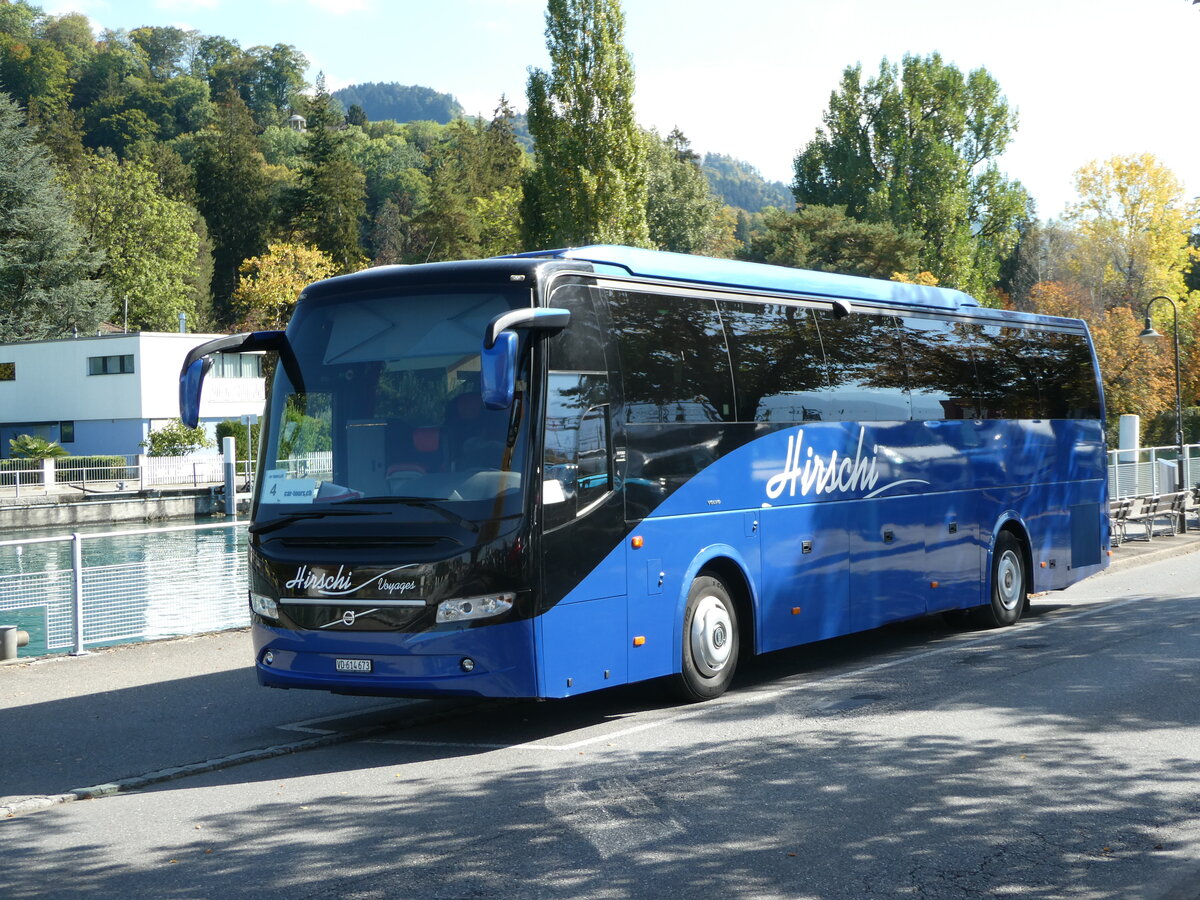 (240'634) - Hirschi, Renens - VD 614'673 - Volvo am 6. Oktober 2022 bei der Schiffl�ndte Thun